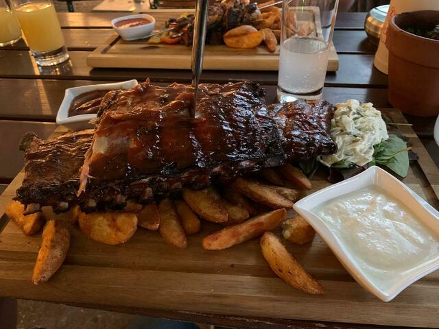 Der Neuerwirt hat sich vom Bootsverleih zum Restaurant entwickelt. | Foto: Sandy Schaus