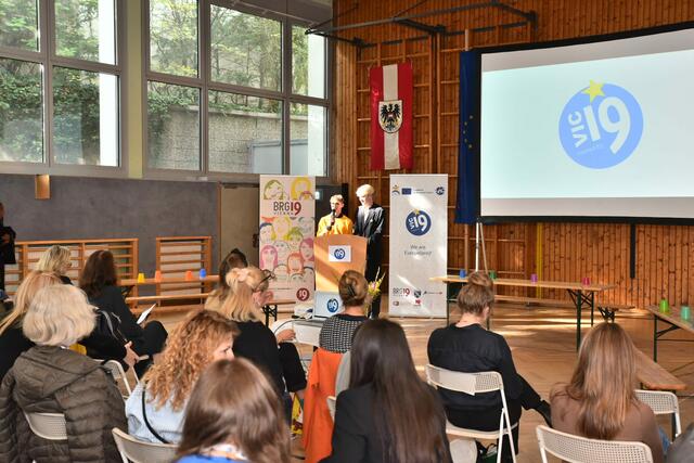 Im BRG 19 findet findet eine Erasmus Schul-Konferenz statt. Geladen wurden dazu Schülerinnen und Schüler aus ganz Europa. | Foto: Markus Spitzauer