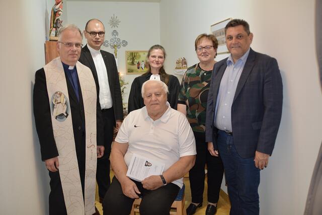 Friedrich Mikesch, Thomas Kuziora, Dace Dišlere-Musta, Walter Stellner, Stadträtin Gabriele Beer, Bürgermeister Peter Müller. | Foto: Pilz