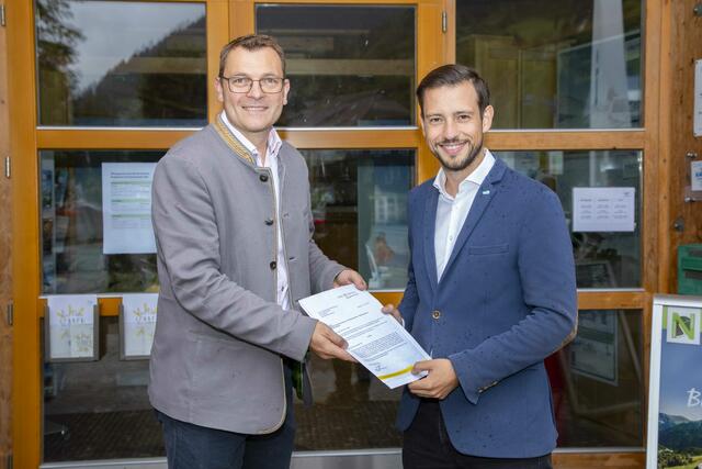 Vorsitzender des TVB Bad Kleinkirchheim Jakob Forstnig und Tourismuslandesrat Sebastian Schuschnig | Foto: LR Schuschnig/Taltavull