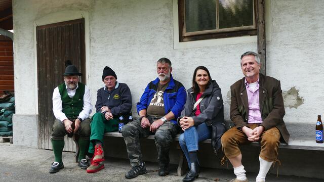 Nach dem Fest  -  Erholung für alle - ein Platz an der selten vorhandenen Sonne