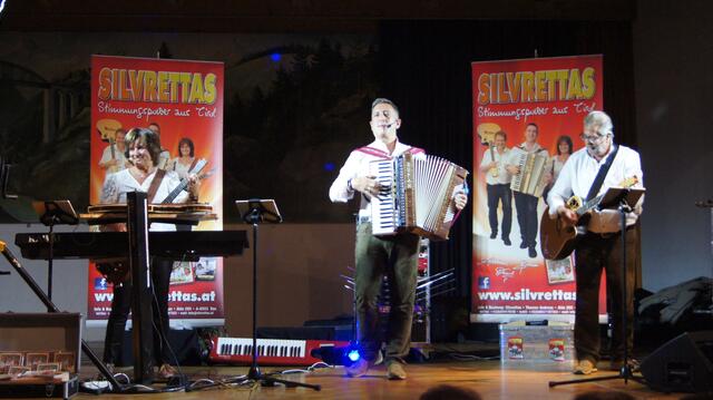Abgerundet hat den Abend die Musikgruppe "Silvrettas" mit ihrem Auftritt im Trisanna-Saal. | Foto: Sandra Ladner
