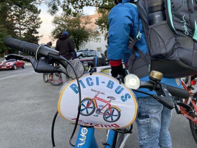 Sogar ein eigenes Bicibus-Logo wurde von den Organisatorinnen selbst gebastelt. | Foto: Kautzky