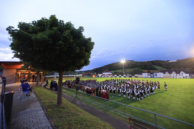 Die Blasmusik war wieder vereint beim Bezirksmusikertreffen in Bairisch Kölldorf. | Foto: Julia Fellner