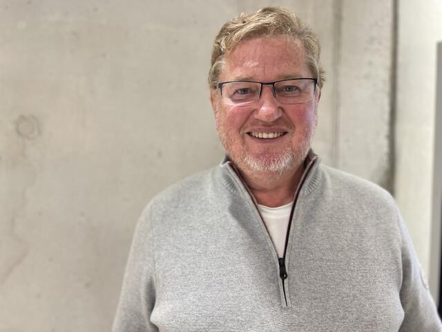 Thomas Punzenberger ist Geschäftsführer und Gründer der Salzburger Software-Firma CopaData. Er sagt: "Für uns ist es elementar mit unseren Kunden in Verbindung zu stehen." | Foto: sm