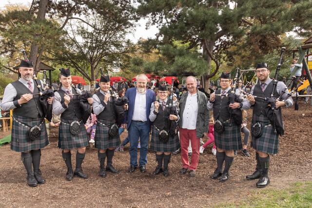 Die Dudelsackkapelle unterhielt mit schottischen Klängen. | Foto: Kulturverein Hietzing