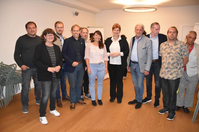 Initiatoren und Beteiligte bei der Auftaktveranstaltung der Klar! Göllersbach.