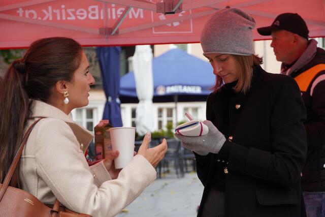 Lisa Loferer, Geschäftsführerin Kur- und Tourismusverband Bad Gastein im Interview mit Chefredakteurin Julia Hettegger.  | Foto: RegionalMedien Salzburg