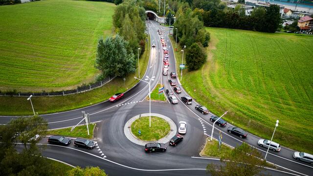 Rund um den Mona Lisa-Tunnel in Ebelsberg droht im Sommer 2023 ein Verkehrschaos.  | Foto: fotokerschi