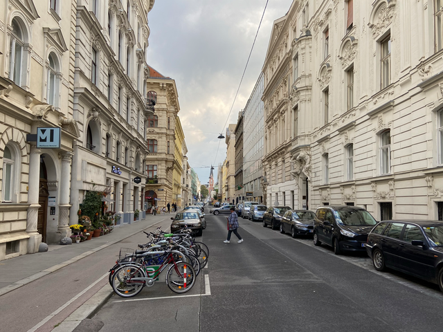 Die Argentinierstraße ist die Herzschlagader des 4. Bezirks. Sie verbindet die Wieden von einem Ende zum anderen - vom Karlsplatz bis zum Wiedner Gürtel.  | Foto: Die Grünen Wieden
