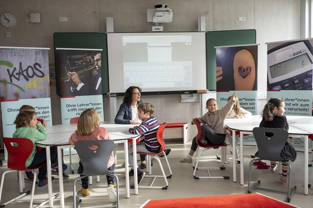 Daniela Gutschi mit Kindern. | Foto: Land Salzburg/Neumayr/Andreas Schaad
