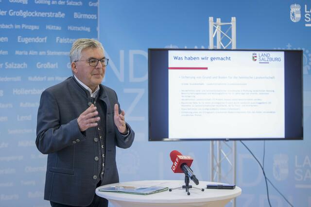 Pressekonferenz zu Grundverkehr und Raumordnung. | Foto: Land Salzburg/Neumayr/Leopold