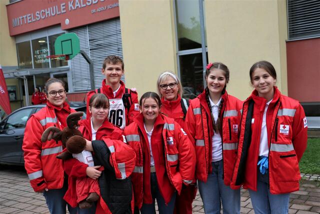 Rotkreuzjugend Lieboch mit Betreuerin Brigitte Amon | Foto: Edith Ertl