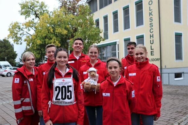 Platz 10 für die Rotkreuzjugend Kumberg mit den Betreuern Manfred Lammer, Nicole Hammer und Marcel Dunst | Foto: Edith Ertl