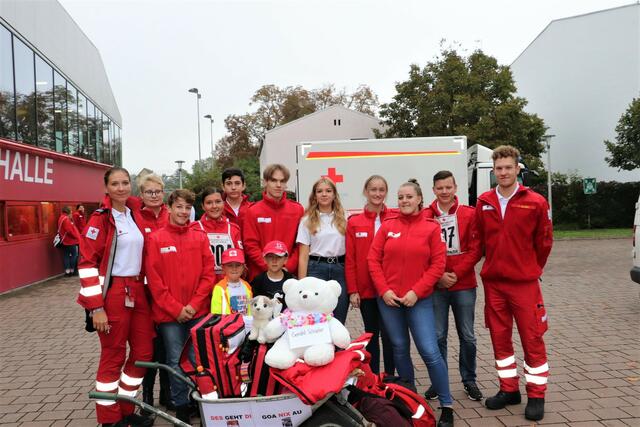 Rotkreuzjugend Kalsdorf mit den Betreuern Bea Seybold und Felix Mauric | Foto: Edith Ertl