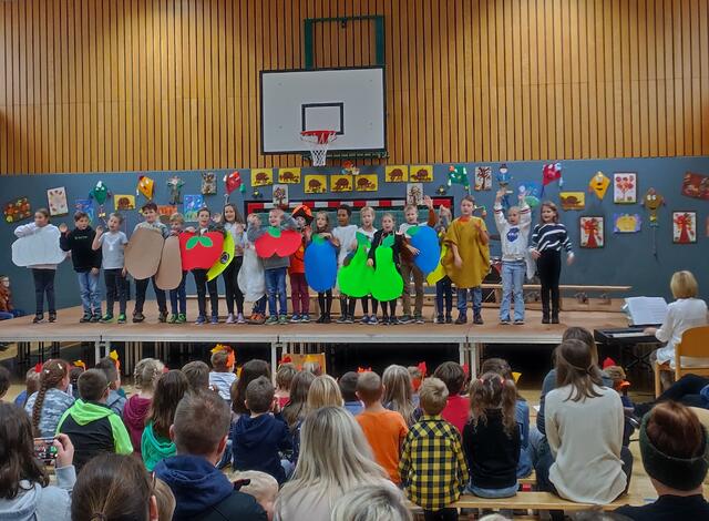 Die Früchtchen und das junge Gemüse 