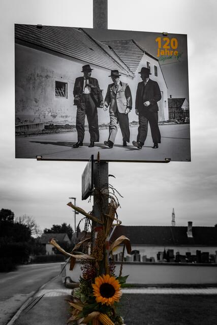 Die Bilder sind in Rust an den Originalschauplätzen angebracht | Foto: Christian Nowotny