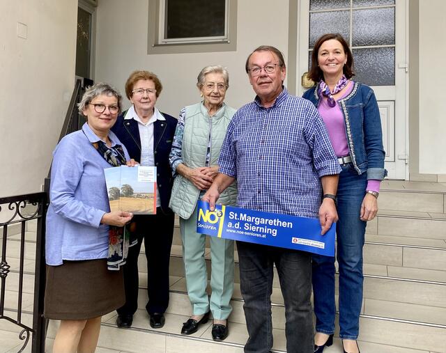 Gabriele Meiseneder, Teilbez. Obfrau Josefine Anzenberger, Rosina Held, Obmann NÖs Franz Seiberl, LAbg. Doris Schmidl. | Foto: Renate Seiberl