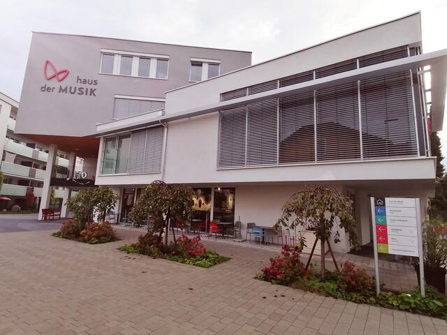 Das "Haus der Musik" in Wörgl feierte pandemiebedingt verspätet am 1. Oktober seine Einweihung.   | Foto: LMS Wörgl