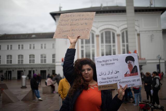 Demonstration gegen die fundamentalistische Unterdrückung von Frauen im Iran. | Foto: Lisa-Maria Thalmayr