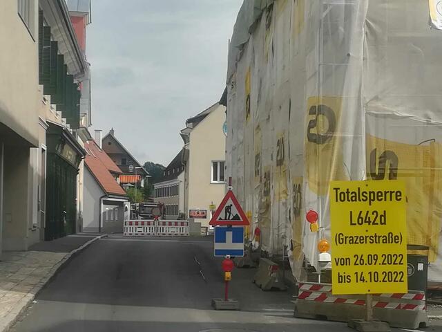 Ein weiteres Hindernis im Linienverkehr: Die Grazerstraße in Stainz ist bis zum 14. Oktober gesperrt. | Foto: Löschnig