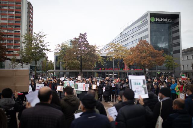 Demonstration gegen die fundamentalistische Unterdrückung von Frauen im Iran. | Foto: Lisa-Maria Thalmayr