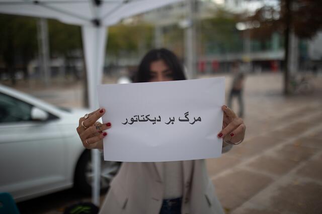 Demonstration gegen die fundamentalistische Unterdrückung von Frauen im Iran. | Foto: Lisa-Maria Thalmayr