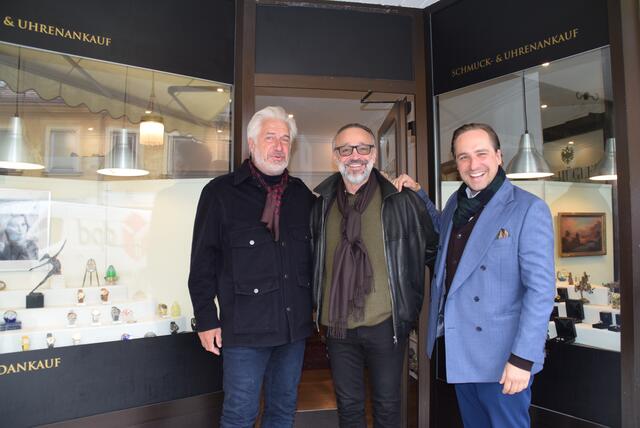 Gartenbau-Unternehmer und Opernsänger Christian Pensch, Uhren-Experte und Schauspieler Franz Josef Koepp und Schmuck- und "Bares für Rares"-Experte Franziskus Kriegs-Au. | Foto: Katrin Pirzl