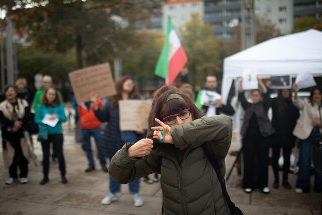 Demonstration gegen die fundamentalistische Unterdrückung von Frauen im Iran. | Foto: Lisa-Maria Thalmayr