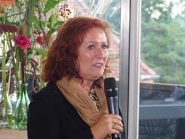 Geschäftsführerin des Tierpark Herberstein Doris Wolkner-Steinberger ist erfreut, die Steiermark Schau in der Region zu haben. | Foto: RegionalMedien Steiermark/Hofmüller