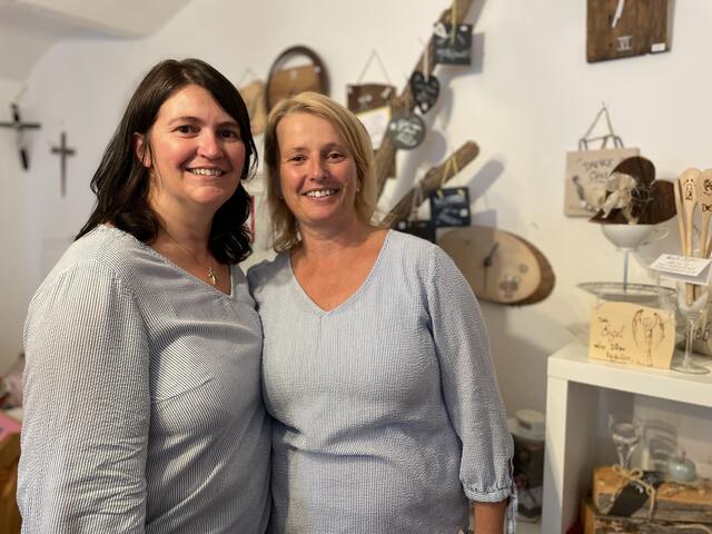Elisabeth Moser und Manuela Schlick sind beste Freunde und Geschäftspartner.