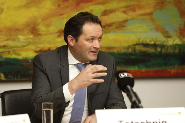 „Minister im Dialog“ Bundesminister Totschnig zu Gast in der RLB OÖ