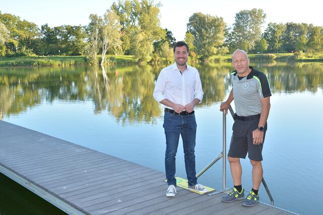 Die diesjährige Aubadsaison endete mit Ende August – Stadtrat für Museen, Tourismus und Freizeitbetriebe Franz Xaver Hebenstreit und Leiter der Tullner Freizeitbetriebe Christian Holzschuh ziehen eine zufriedenstellende Bilanz.
 | Foto: Stadtgemeinde Tulln