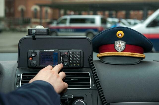 Eine verdutzte Frau fand einen schlafenden Fremden in ihrem Auto vor – er ergriff zunächst die Flucht, bevor er sich doch der Polizei stellte. | Foto: Elbe Bernhard