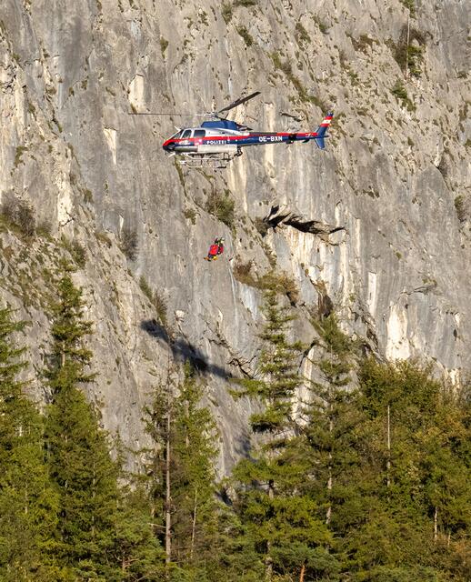 Der Verunglückte wurde vom Hubschrauber des Innenministeriums geborgen. | Foto: zeitungsfoto.at