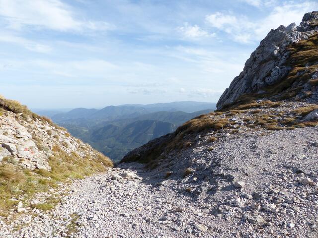 hier beginnt der Schlangenweg den wir jetzt hinunter nach Preiner Gscheid nehmen