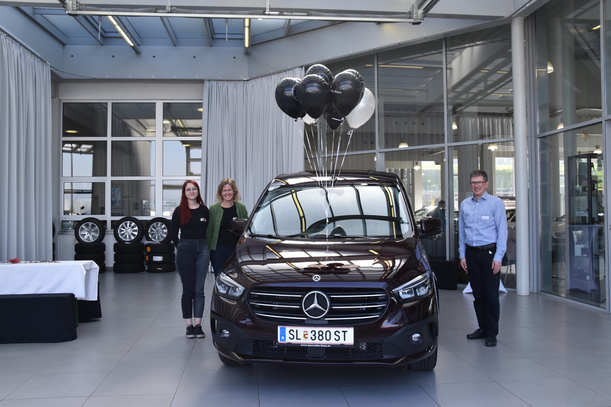 Autohaus Eckl Echtes FamilienFahrzeug wurde in Bergland präsentiert