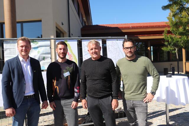 Vzbgm. Michael Konrad, Rene Ziegler, Bgm. Manfred Komericky und GR Leo Götz | Foto: Edith Ertl