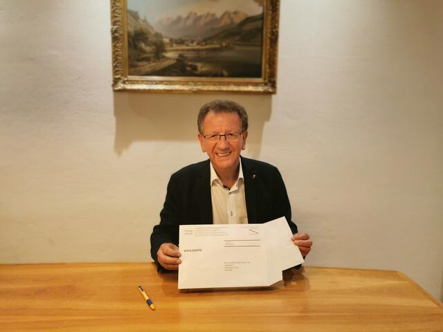 Wählen mit Wahlkarte wird vermehrt in Anspruch genommen. Im Bild: Bürgermeister Andreas Wimmreuter, Zell am See | Foto: Gemeinde Zell am See