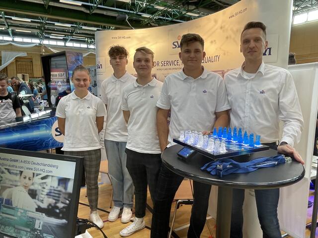 Beleuchtetes Schachbrett bei SVI | Foto: Veronik