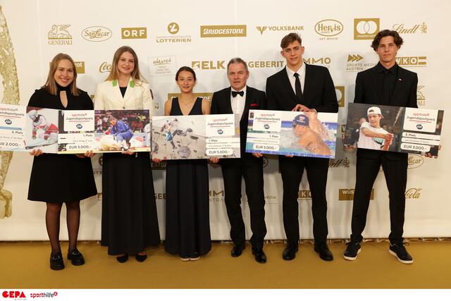 In Partnerschaft mit ISS Facility Services erhielten Österreichs vielversprechendste Sport-Hoffnungen unter 18 Jahren den in diesem Jahr mit insgesamt 22.000 Euro höchstdotierten Jugendsportpreis Österreichs. | Foto: GEPA pictures/Sport­hilfe
