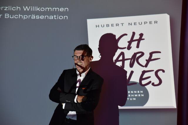 Neuper hielt einen Impulsvortrag zu seinem neuen Buch.