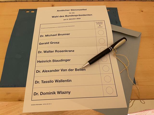 Sieben Kandidaten stellen sich der Wahl. | Foto: Gertraud Kleemayr