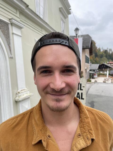 Lucas Schmid, Hallein: Ich habe keine Erwartungen an diese Wahl gehabt. Ich mache von meinen Recht Gebrauch, zur Wahl zu gehen. Meine Stimme werde ich aber keinem der Kandidaten geben. | Foto: Thomas Fuchs
