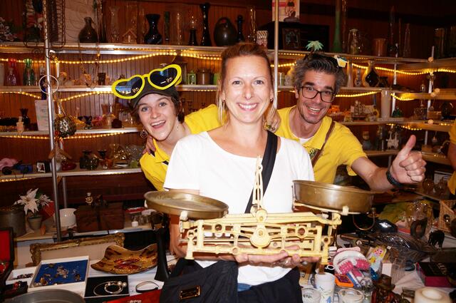 Marie Drusowiesch mit neuer Waage, Lily-Marie Köck und Wolfgang Schuster