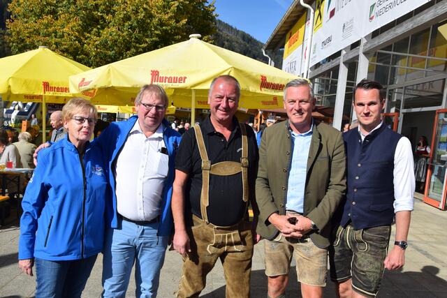 Die steirischen FPÖ-Granden feierten am Samstag beim Maxlaunmarkt mit. | Foto: Verderber