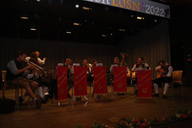 Im Anschluss wurde frei musiziert bis spät in die Nacht hinein