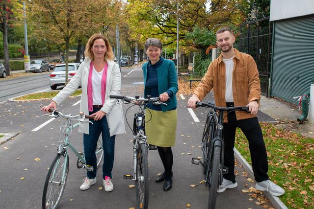 Bezirkschefin Silvia Nossek (Grüne) lud zur Radtour ein.  | Foto: Markus Spitzauer