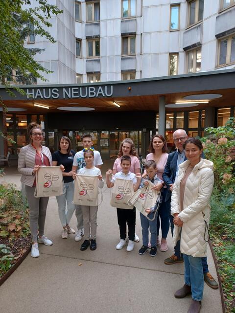 Sprachförderung im Haus Neubau Hilfe für Flüchtlinge beim