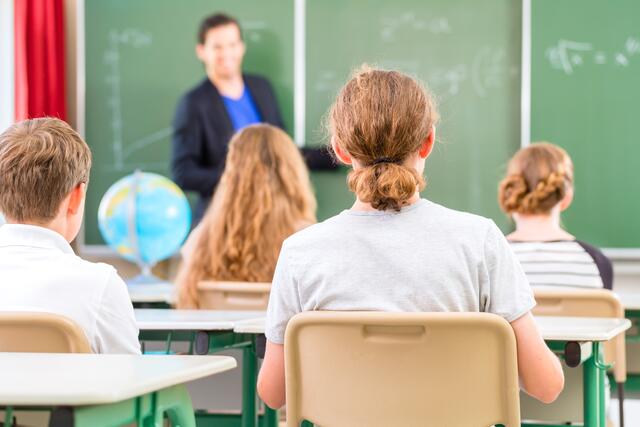 Die Ausbildung zum Pflegefachassistenten an einer BHS oder Fachschule wird in Kärnten bald zu einer neuen Möglichkeit für Schüler und Schülerinnen. (Symbolbild | Foto: stock.adobe.com/at/Kzenon
